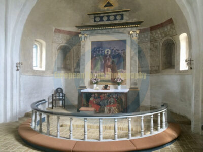 Vesterende Ballum, Church Altar and Choir