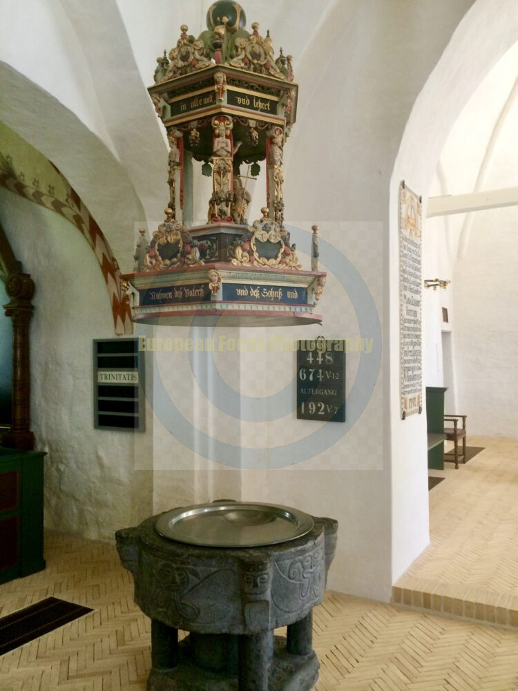 Hoejer, Denmark Baptismal Font