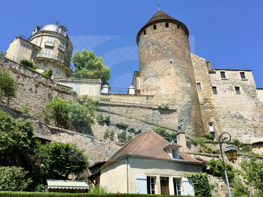 Semur-en-Auxois