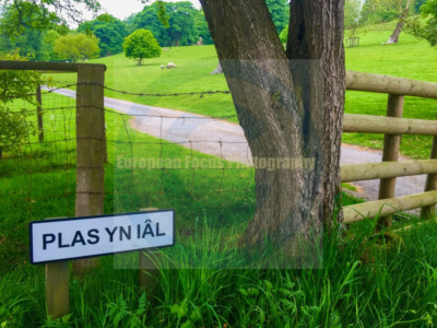 Bryneglwys / Plas yn Yale